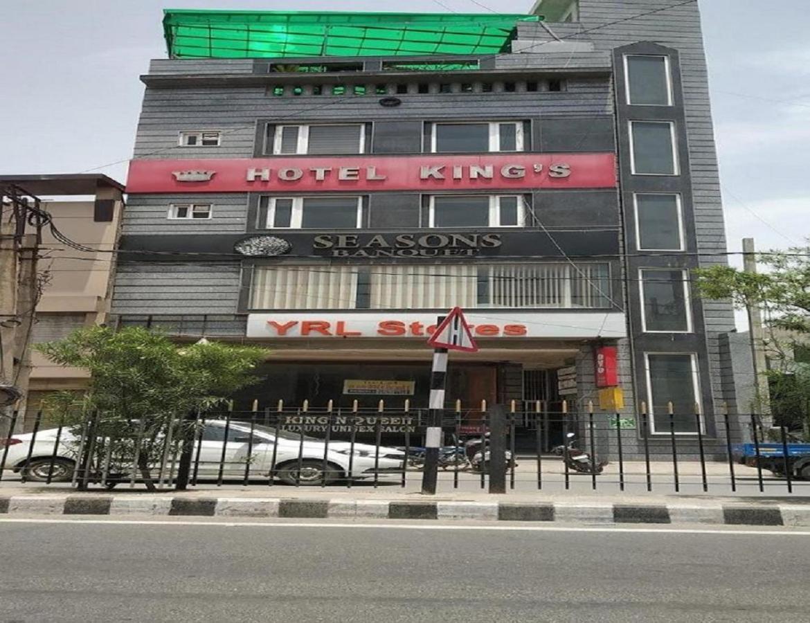 Hotel Kings, Rohtak Kültér fotó