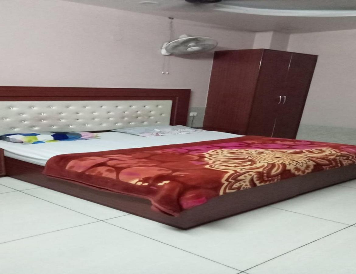 Hotel Kings, Rohtak Kültér fotó